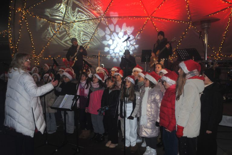 koncert, trg-kulture, sams-fever, donna-rhodes, morris-family