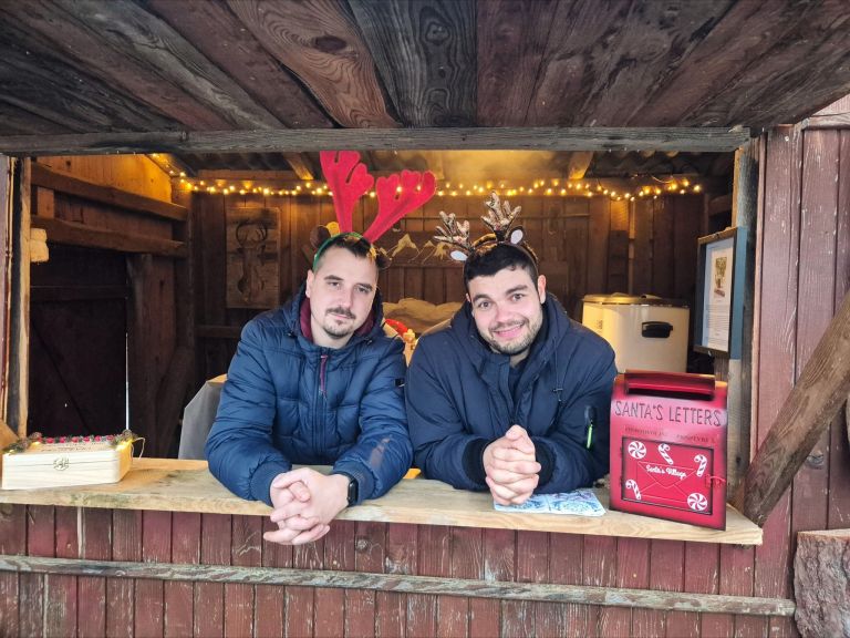 loncarovci, bozicna-vas, gin-bells