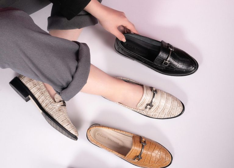 mokasini, obutev, čevlji