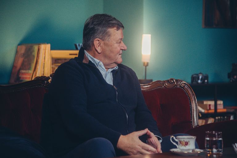 aleksander-jevšek, kavč, podkast