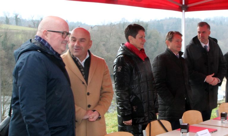 hisa-hospic-v-lesnici