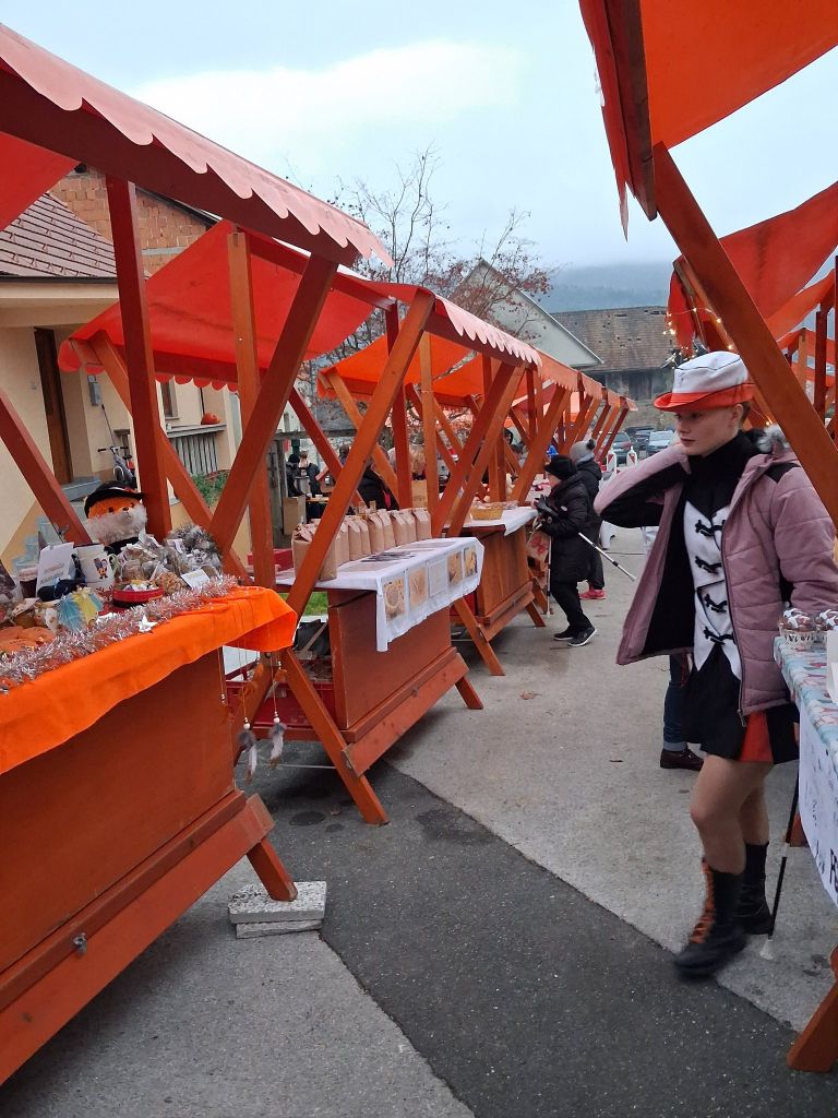 praznicna, trznica, svoji-k-svojim