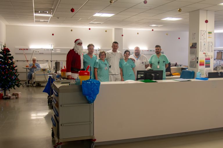 turistični-društvo-bratonci, sbms, igranje-bolnikom-za-božič, božiček-v-bolnišnici