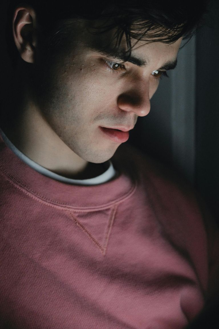 izgubljenost mladih moških 6