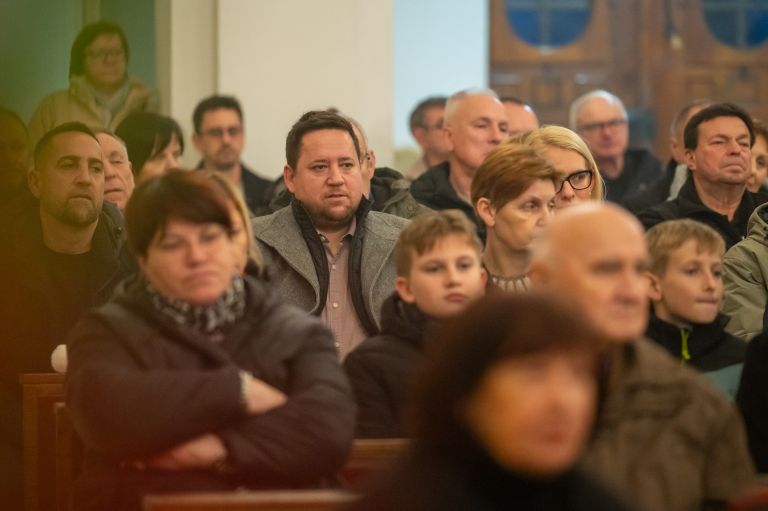 prekmurska-godba-bakovci, bozicni-koncert, nizka-trobila