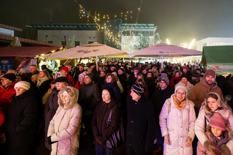 prasnati, koncert, drsalisce, trg-kulture, praznicni-december