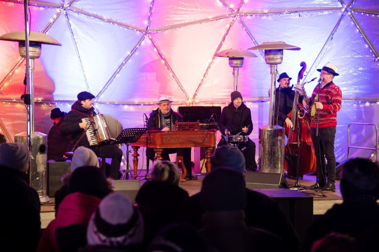 prasnati, koncert, drsalisce, trg-kulture, praznicni-december