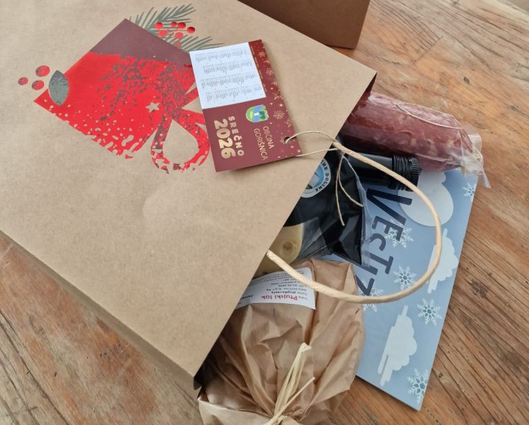 EK_obdarovanje obcine 1.png