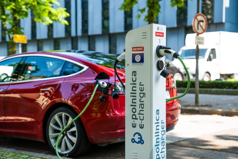 petrol, električni, polnjenje