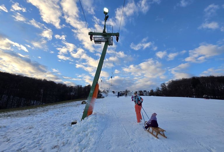 smucisce-globoki-klanec, sankanje