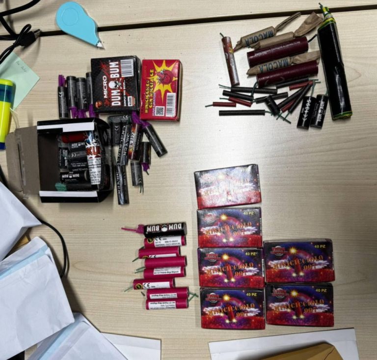 petarde, pirotehnika, koper