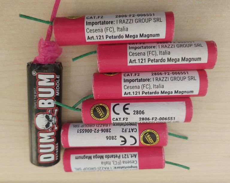 petarde, pirotehnika, koper