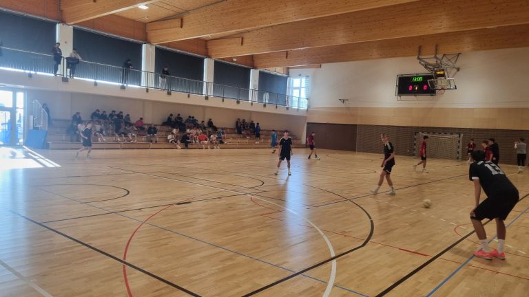 futsal, novoletni-turnir, os-kapela, ogrevanje, zamuda