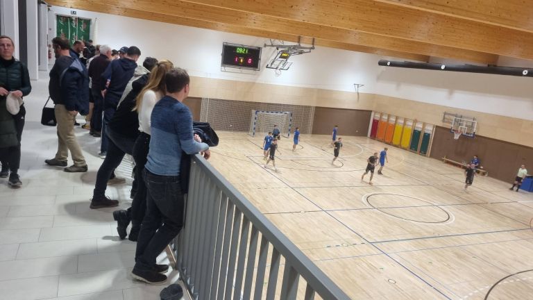 futsal, novoletni-turnir, os-kapela, ogrevanje, zamuda