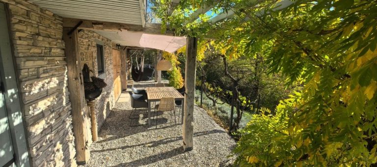 corby-phillips-in-andrew-kelly, anglez, pisece