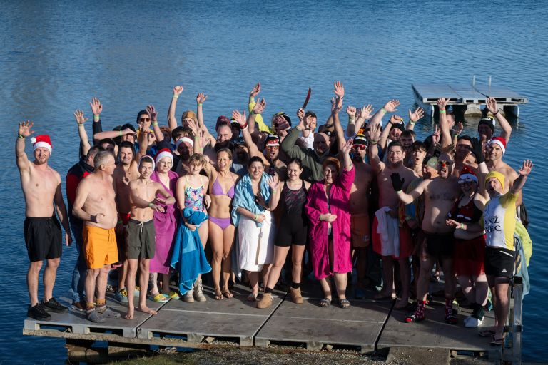 novoletno-plavanje, kamesnica, dahavski-pingvini