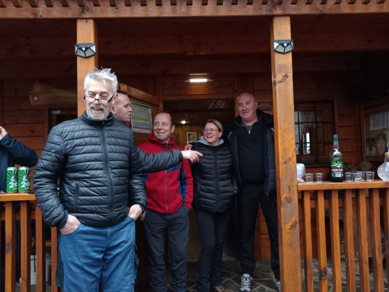 planinska-skupina-dvor