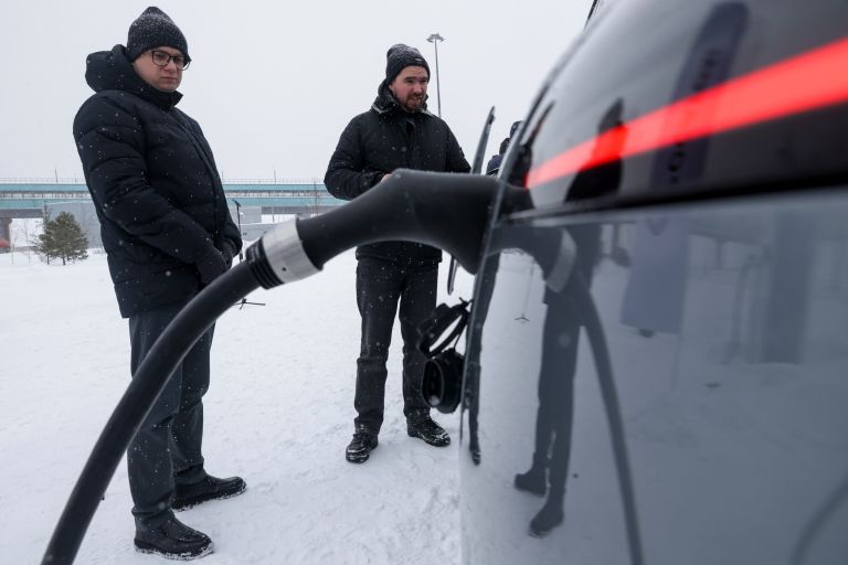 električni avto, polnjenje, zima