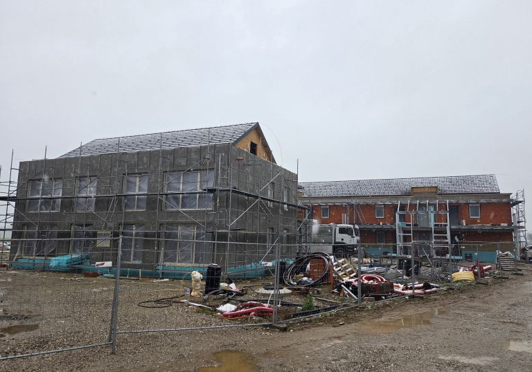 EK_oskrbovana starse.jpg