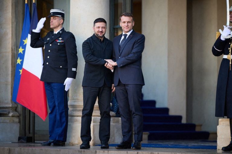 Volodimir Zelenski, Emmanuel Macron