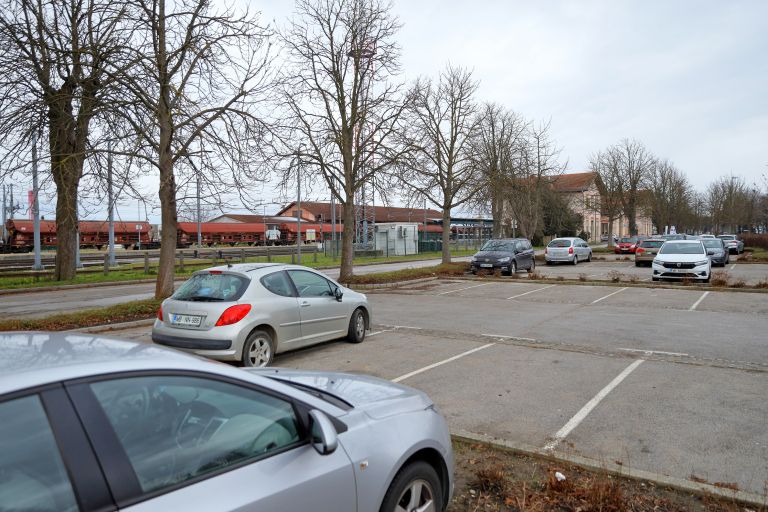 cg_parkirisca_zelezniska.jpg