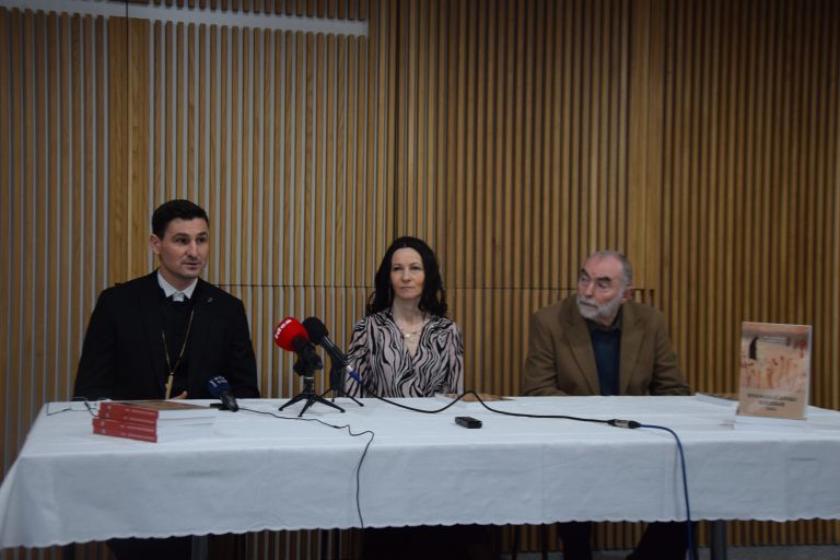 evangelicanski-koledar-2025, aleksander-ernisa, klaudija-sedar, franc-obal