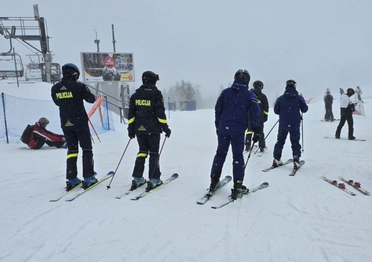 policija rogla 1.jpg