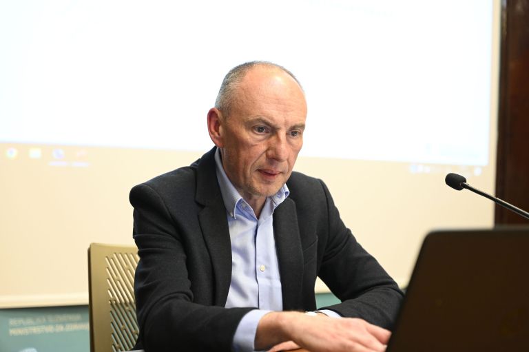 aleš šabeder.jpg