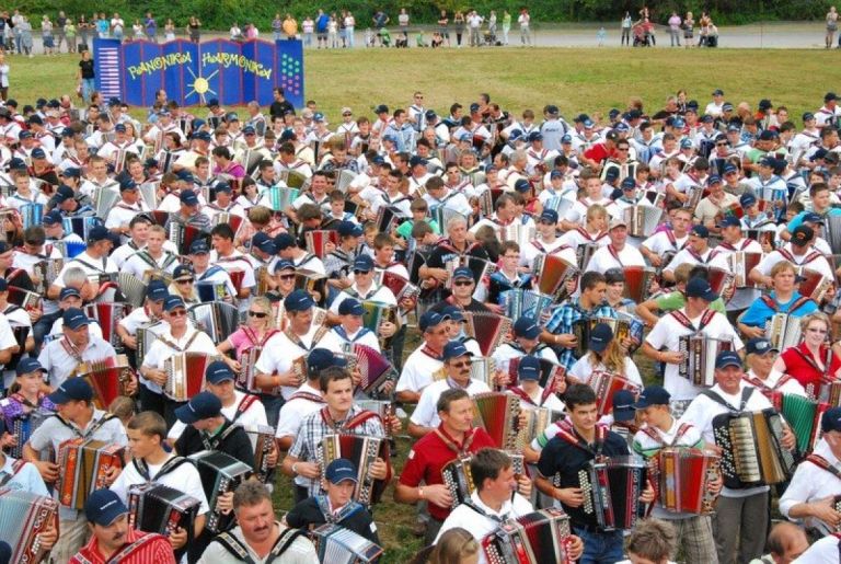 harmonikarji, guinessov-rekord