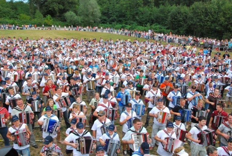 harmonikarji, guinessov-rekord