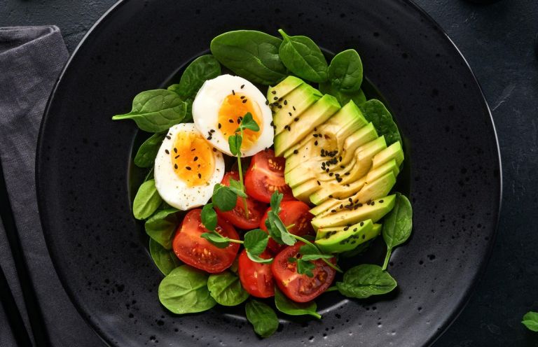 solata, jajce, avokado