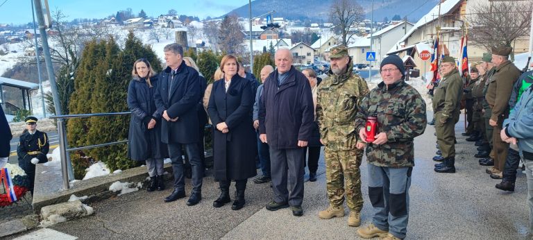 spominska-slovesnost, suhor-metlika