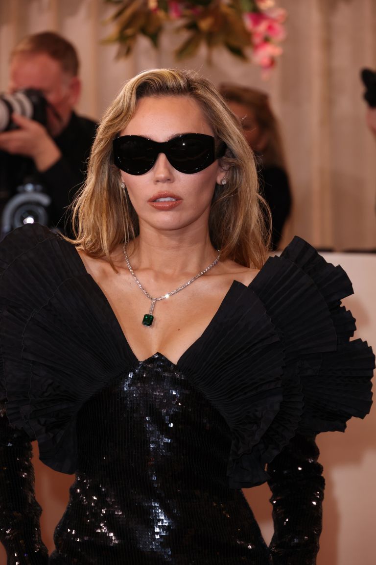 Miley Cyrus napovedala deseti album