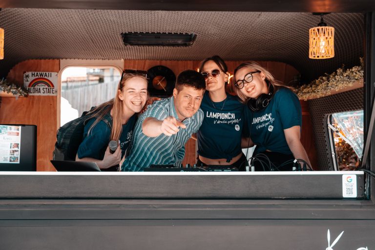 karči, dj-prikolica, luka-fras