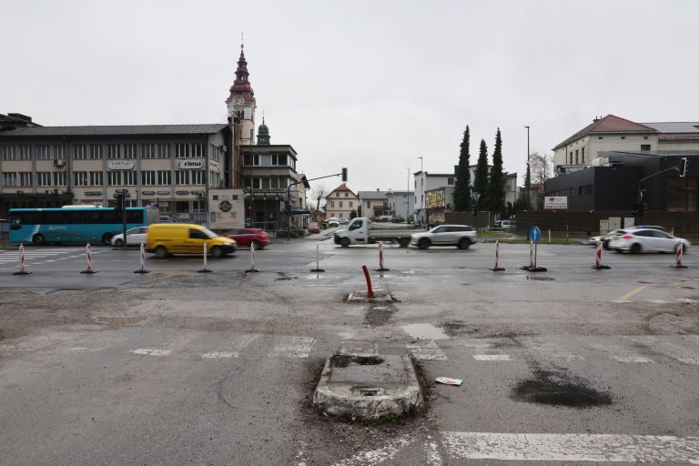 celovska, ljubljana, sentvid, dela, zamuda, obnova, cesta