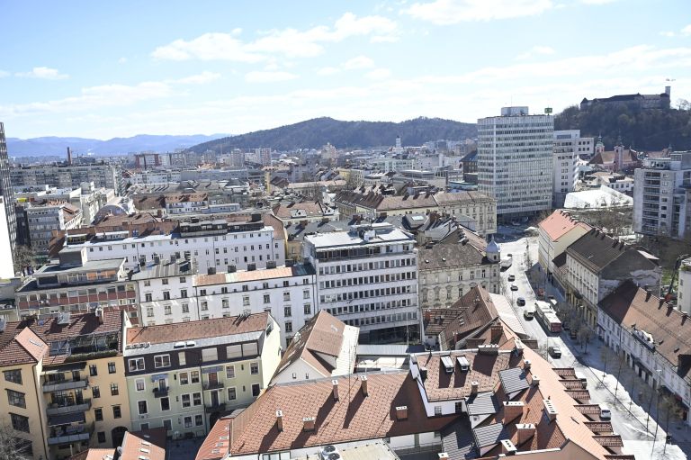 stanovanja, bloki, ljubljana.jpg