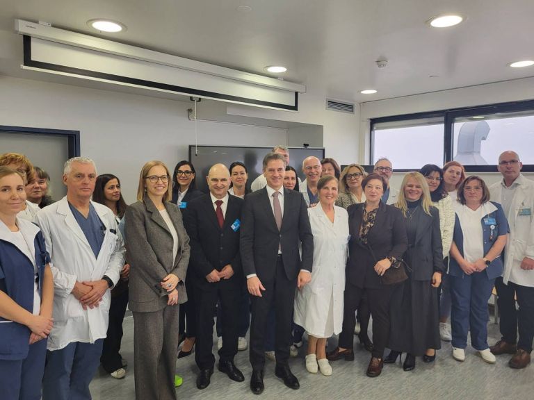 splošna bolnišnica izola, vlada, obisk