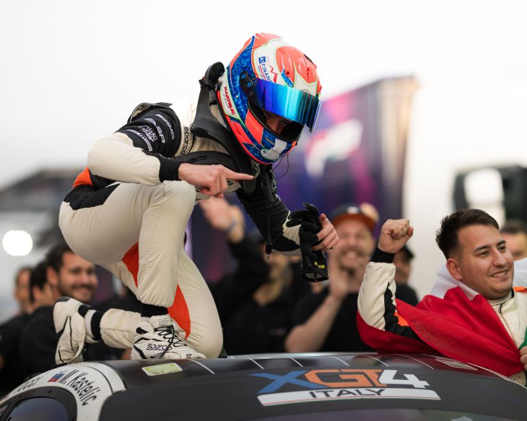 Mark Kastelic Misano zmaga.jpg