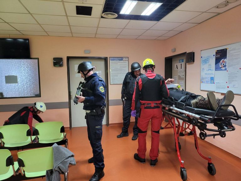 vaja, policija, gasilci, sbms