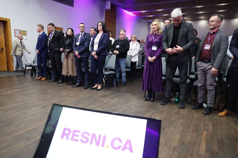 stranka-resnica, predvolilna-konvencija