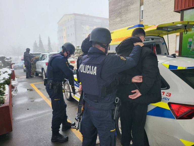 vaja, policija, gasilci, sbms