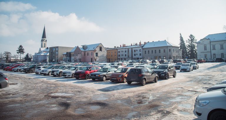 simbolična, parkirišče-arhitekta-novaka, bivši-mercator, divje-parkirišče