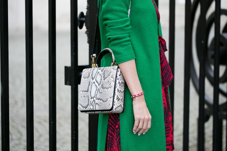 Kačji vzorec, torbica