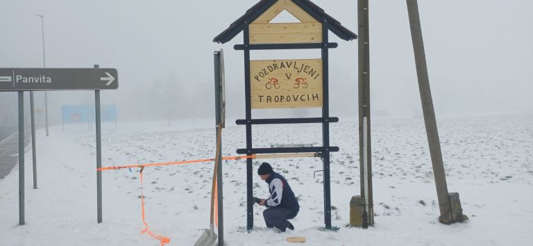 tropovci, obvestilna-tabla