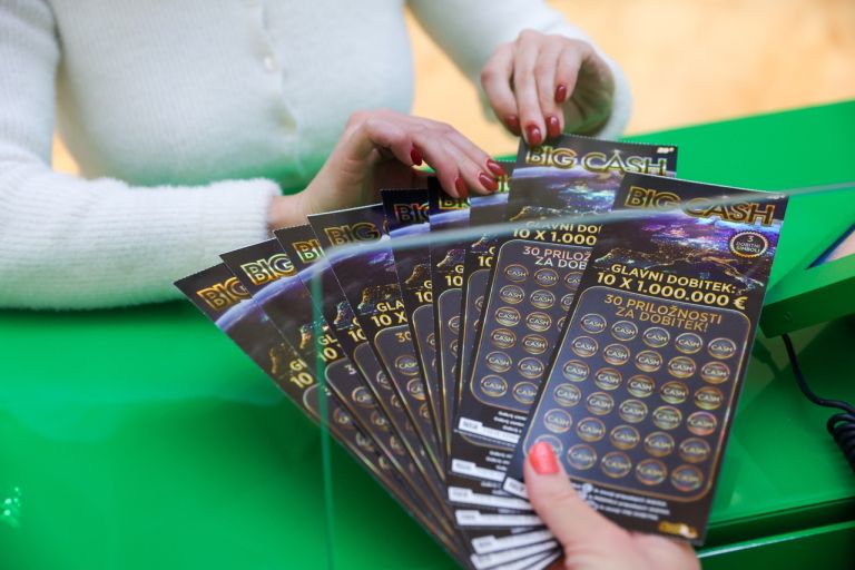 big-cash-srecka