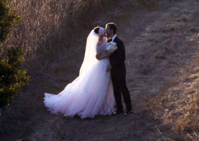 Anne Hathaway (2).jpg