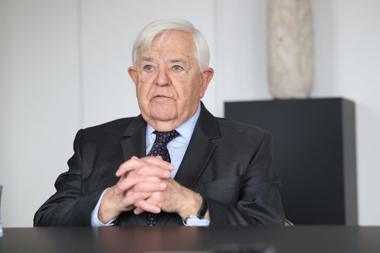 b I-milan kucan-pl009.JPG