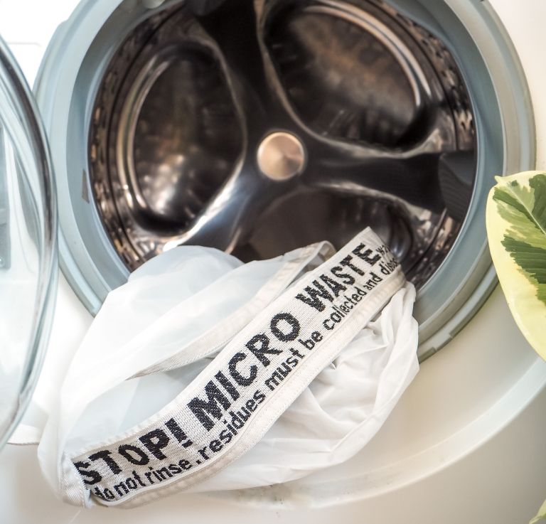 poliester, mikroplastika