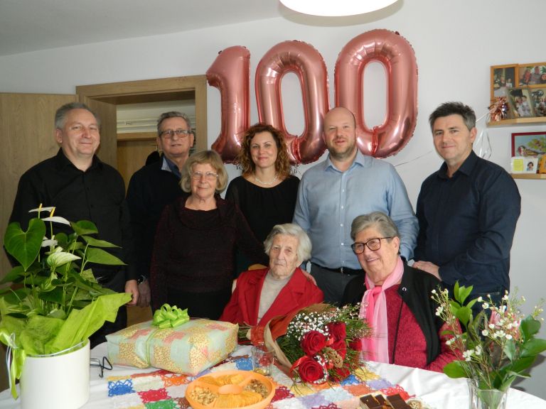 frančiška pentek, sto let