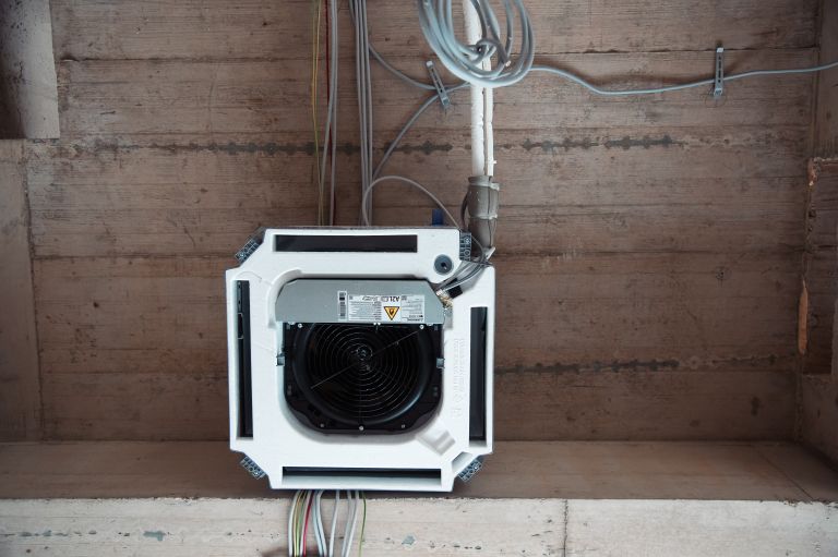 simbolična, elektro-inštalacije, električni-kabili, elektrika, električna-napeljava, gradbišče